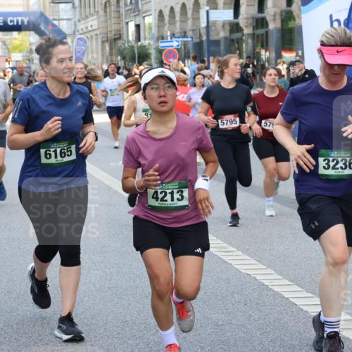 07.09.2025 - BARMER Alsterlauf Strokosch-Dieckow http://msf.ph/oto/8753618 07.09.2025 10:14:31 Ziel 2621, 2736, 2825, 3455, 3466, 3736, 3851, 3904, 4607, 4608, 4630, 4725, 4734, 4742, 4845, 4883, 5036, 5280, 5281, 6344, 6345, 8296 meine-sportfotos.de