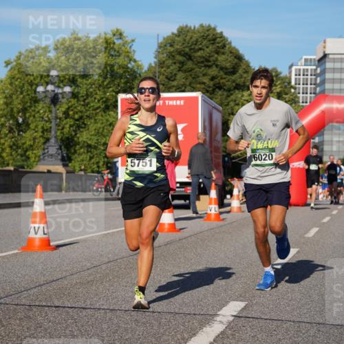 07.09.2025 - BARMER Alsterlauf Yannick Fuchs http://msf.ph/oto/8753624 07.09.2025 09:36:58 Laufen 15751, 10, 6020 meine-sportfotos.de