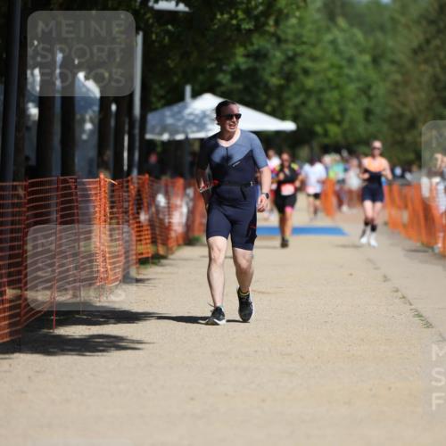 07.09.2025 - 19. Norderstedt Triathlon Michael Strokosch http://msf.ph/oto/8753648 07.09.2025 12:47:46 Laufen 210, 857 meine-sportfotos.de