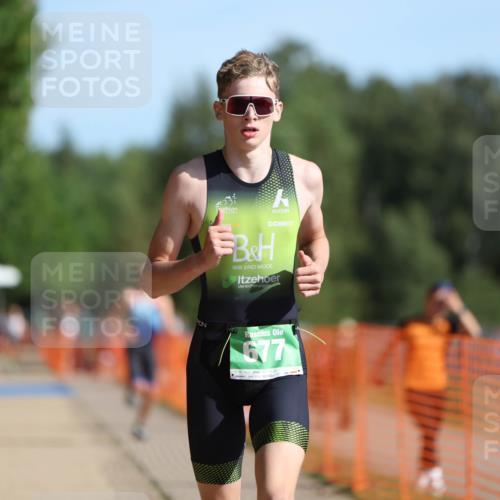 07.09.2025 - 19. Norderstedt Triathlon Michael Strokosch http://msf.ph/oto/8753658 07.09.2025 10:39:36 Laufen 654, 677 meine-sportfotos.de