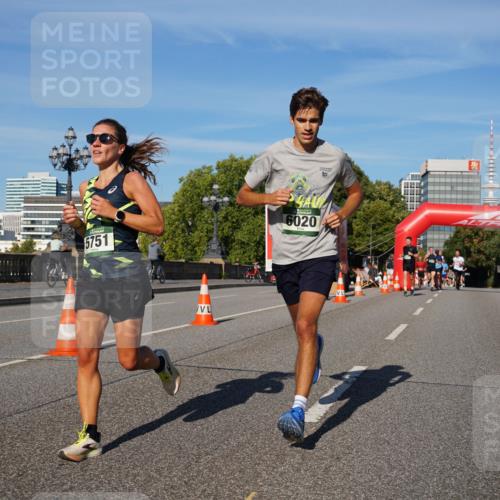 07.09.2025 - BARMER Alsterlauf Yannick Fuchs http://msf.ph/oto/8753659 07.09.2025 09:36:59 Laufen 5751, 6020, 10 meine-sportfotos.de
