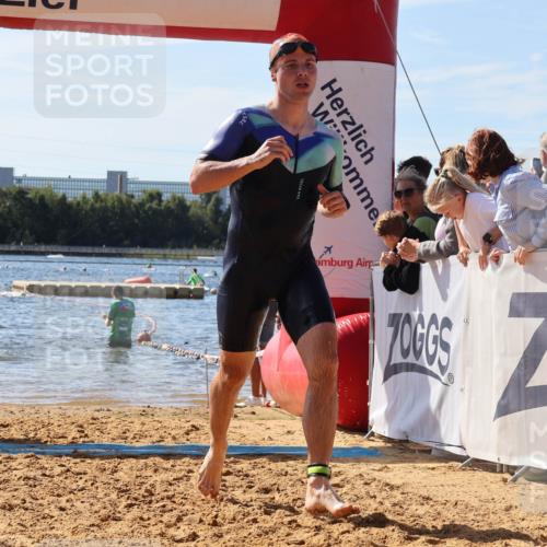 07.09.2025 - 19. Norderstedt Triathlon Luisa Fischer http://msf.ph/oto/8753663 07.09.2025 11:40:53 Schwimmen 151, 215, 741 meine-sportfotos.de