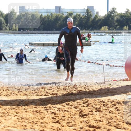 07.09.2025 - 19. Norderstedt Triathlon Luisa Fischer http://msf.ph/oto/8753690 07.09.2025 15:38:08 Schwimmen 1046, 1049, 1078, 1083, 1084, 1086, 1572, 1590, 1594, 1595, 1626, 1629 meine-sportfotos.de