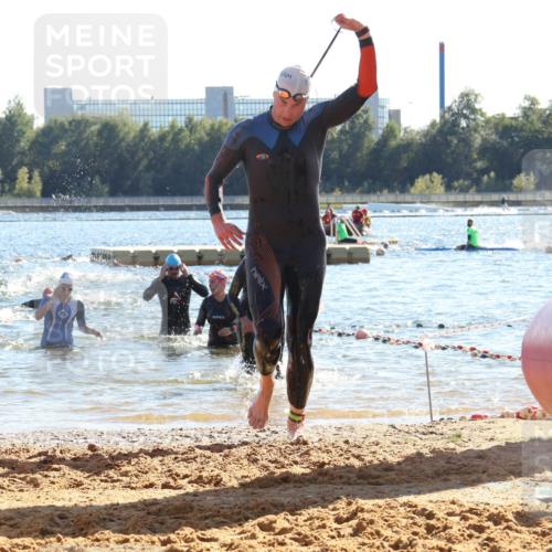 07.09.2025 - 19. Norderstedt Triathlon Luisa Fischer http://msf.ph/oto/8753698 07.09.2025 15:38:10 Schwimmen 1049, 1078, 1083, 1084, 1086, 1572, 1590, 1594, 1595, 1626, 1629 meine-sportfotos.de