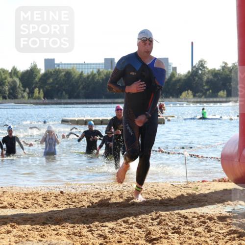 07.09.2025 - 19. Norderstedt Triathlon Luisa Fischer http://msf.ph/oto/8753704 07.09.2025 15:38:10 Schwimmen 1049, 1078, 1083, 1084, 1086, 1572, 1590, 1594, 1595, 1626, 1629 meine-sportfotos.de