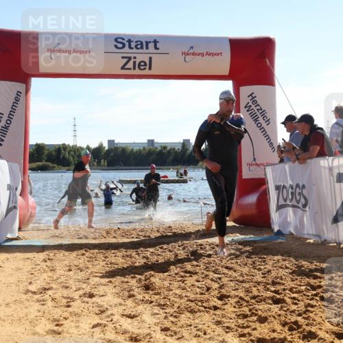 07.09.2025 - 19. Norderstedt Triathlon Luisa Fischer http://msf.ph/oto/8753721 07.09.2025 15:38:11 Schwimmen 1049, 1078, 1083, 1084, 1086, 1107, 1590, 1594, 1595, 1626, 1629 meine-sportfotos.de