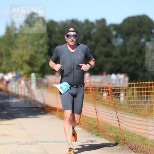 07.09.2025 - 19. Norderstedt Triathlon Michael Strokosch http://msf.ph/oto/8753726 07.09.2025 14:51:55 Laufen 394, 958 meine-sportfotos.de