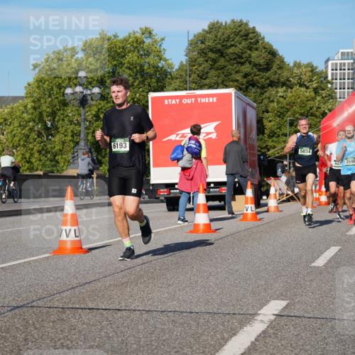 07.09.2025 - BARMER Alsterlauf Yannick Fuchs http://msf.ph/oto/8753727 07.09.2025 09:37:03 Laufen 6193, 5034, 447, 3596 meine-sportfotos.de