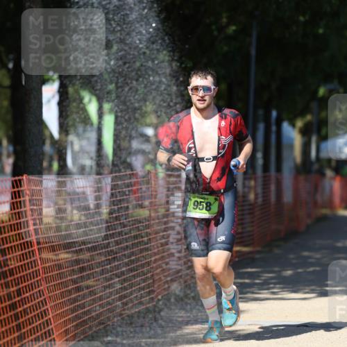 07.09.2025 - 19. Norderstedt Triathlon Michael Strokosch http://msf.ph/oto/8753760 07.09.2025 14:51:57 Laufen 394, 958 meine-sportfotos.de