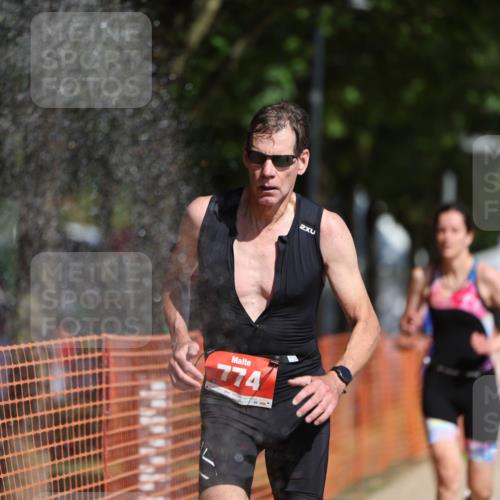 07.09.2025 - 19. Norderstedt Triathlon Michael Strokosch http://msf.ph/oto/8753765 07.09.2025 12:01:36 Laufen 148, 774, 1178, 1301, 1332, 1334 meine-sportfotos.de