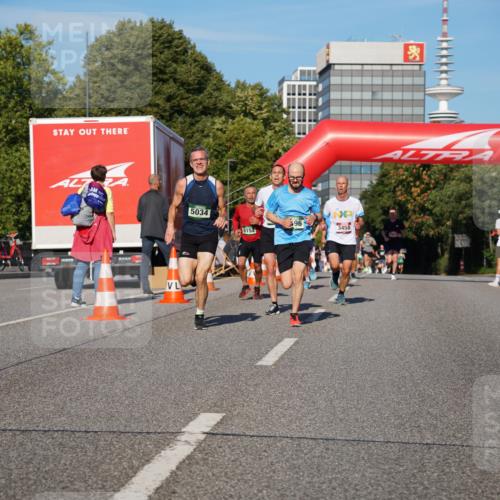 07.09.2025 - BARMER Alsterlauf Yannick Fuchs http://msf.ph/oto/8753768 07.09.2025 09:37:04 Laufen 5034, 8154, 96, 3458 meine-sportfotos.de