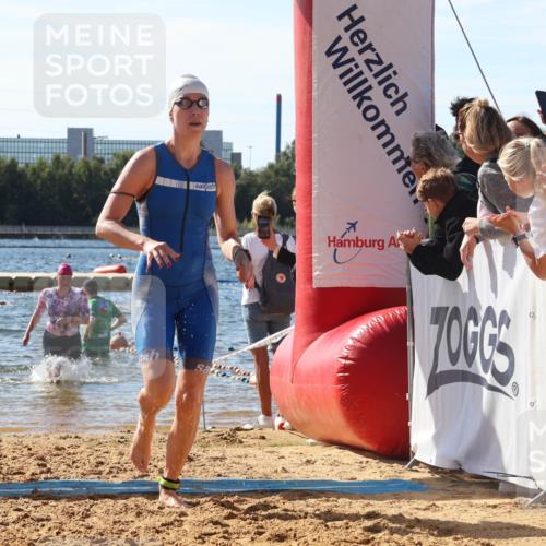 07.09.2025 - 19. Norderstedt Triathlon Luisa Fischer http://msf.ph/oto/8753787 07.09.2025 11:41:35 Schwimmen 245, 302, 1249 meine-sportfotos.de