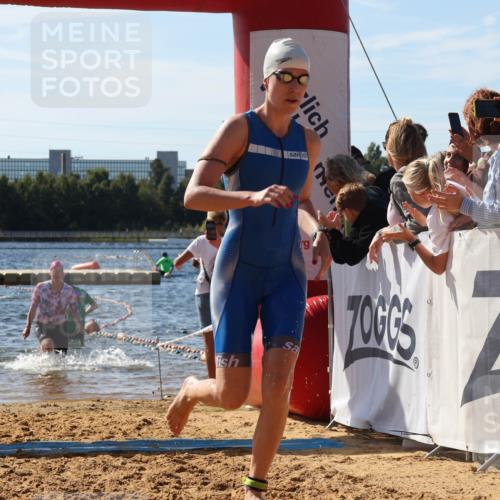 07.09.2025 - 19. Norderstedt Triathlon Luisa Fischer http://msf.ph/oto/8753795 07.09.2025 11:41:36 Schwimmen 245, 302, 1249 meine-sportfotos.de