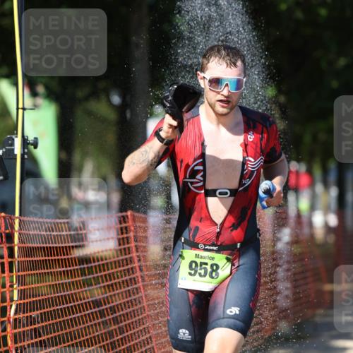 07.09.2025 - 19. Norderstedt Triathlon Michael Strokosch http://msf.ph/oto/8753821 07.09.2025 14:51:59 Laufen 394, 958 meine-sportfotos.de