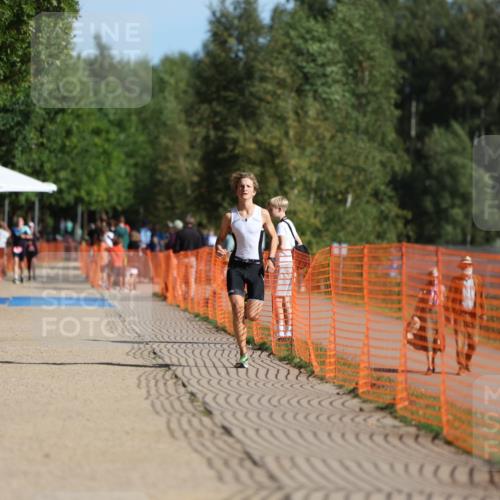 07.09.2025 - 19. Norderstedt Triathlon Michael Strokosch http://msf.ph/oto/8753823 07.09.2025 10:39:51 Laufen 675 meine-sportfotos.de