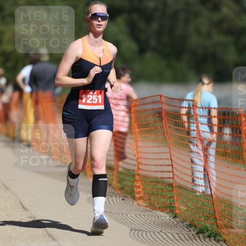 07.09.2025 - 19. Norderstedt Triathlon Michael Strokosch http://msf.ph/oto/8753859 07.09.2025 12:48:00 Laufen 216, 1251, 1315 meine-sportfotos.de