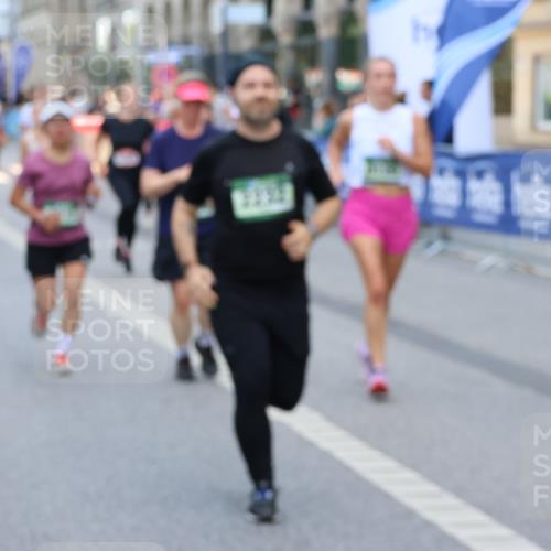 07.09.2025 - BARMER Alsterlauf Strokosch-Dieckow http://msf.ph/oto/8753861 07.09.2025 10:14:30 Ziel 2621, 2736, 2825, 3455, 3466, 3736, 3851, 3904, 4630, 4725, 4734, 4742, 4845, 4883, 5036, 5280, 5281, 6344, 6345, 8258, 8296 meine-sportfotos.de