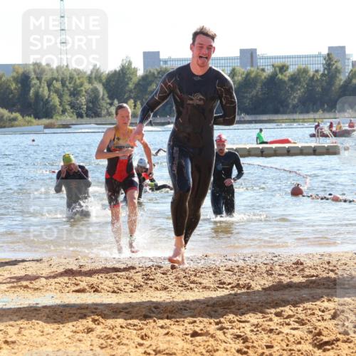 07.09.2025 - 19. Norderstedt Triathlon Luisa Fischer http://msf.ph/oto/8753865 07.09.2025 15:38:26 Schwimmen 1057, 1063, 1083, 1093, 1098, 1104, 1107, 1571, 1624 meine-sportfotos.de
