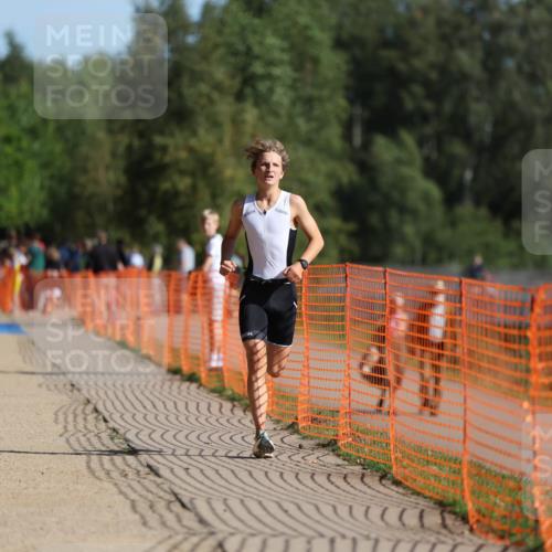 07.09.2025 - 19. Norderstedt Triathlon Michael Strokosch http://msf.ph/oto/8753887 07.09.2025 10:39:53 Laufen 675 meine-sportfotos.de