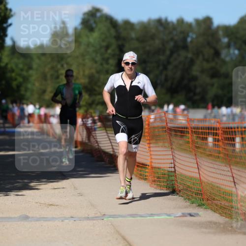 07.09.2025 - 19. Norderstedt Triathlon Michael Strokosch http://msf.ph/oto/8753898 07.09.2025 14:52:07 Laufen 361, 1014 meine-sportfotos.de