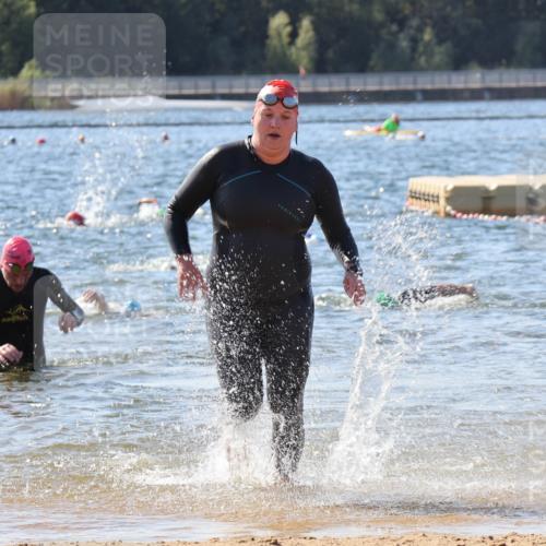 07.09.2025 - 19. Norderstedt Triathlon Luisa Fischer http://msf.ph/oto/8753901 07.09.2025 11:41:51 Schwimmen 245, 302, 792, 1367, 1386 meine-sportfotos.de