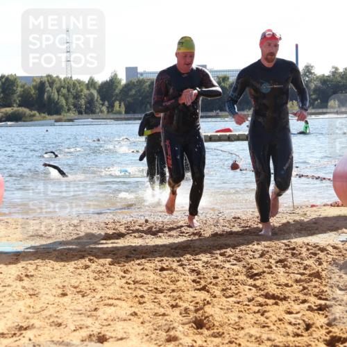 07.09.2025 - 19. Norderstedt Triathlon Luisa Fischer http://msf.ph/oto/8753925 07.09.2025 15:38:32 Schwimmen 1057, 1063, 1093, 1098, 1104, 1570, 1571, 1586, 1606, 1624 meine-sportfotos.de