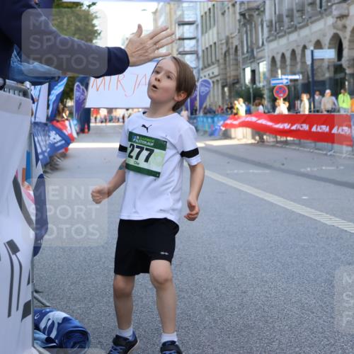 07.09.2025 - BARMER Alsterlauf Strokosch-Dieckow http://msf.ph/oto/8753930 07.09.2025 10:54:52 Ziel  meine-sportfotos.de