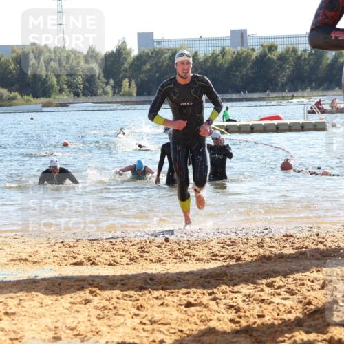 07.09.2025 - 19. Norderstedt Triathlon Luisa Fischer http://msf.ph/oto/8753934 07.09.2025 15:38:33 Schwimmen 1057, 1063, 1093, 1098, 1570, 1571, 1586, 1606 meine-sportfotos.de