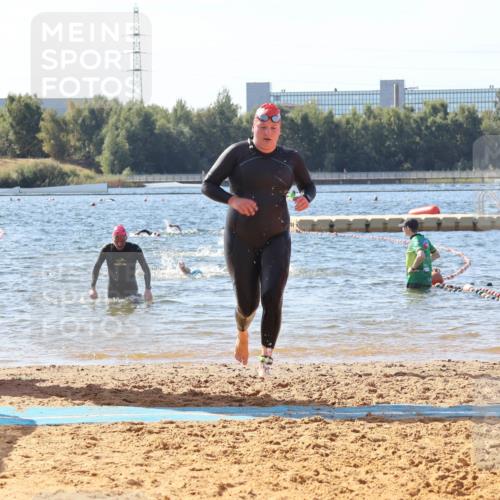 07.09.2025 - 19. Norderstedt Triathlon Luisa Fischer http://msf.ph/oto/8753954 07.09.2025 11:41:53 Schwimmen 245, 792, 1367, 1386 meine-sportfotos.de