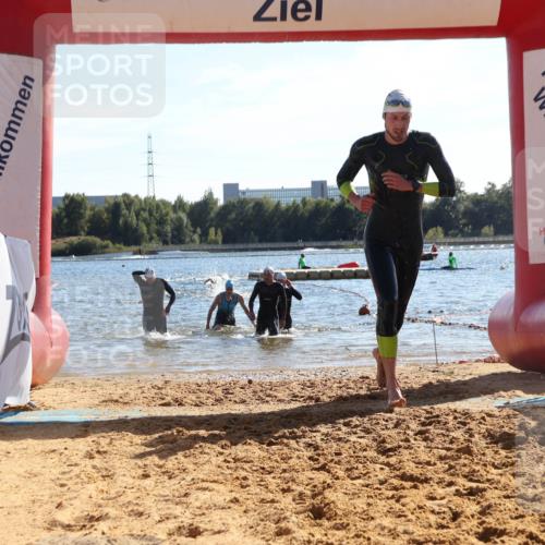 07.09.2025 - 19. Norderstedt Triathlon Luisa Fischer http://msf.ph/oto/8753959 07.09.2025 15:38:35 Schwimmen 1057, 1063, 1098, 1570, 1571, 1586, 1606 meine-sportfotos.de
