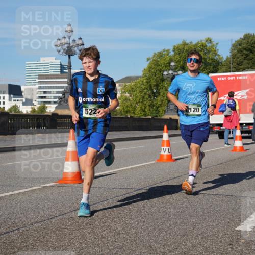 07.09.2025 - BARMER Alsterlauf Yannick Fuchs http://msf.ph/oto/8753966 07.09.2025 09:37:10 Laufen 5227, 120, 2785 meine-sportfotos.de