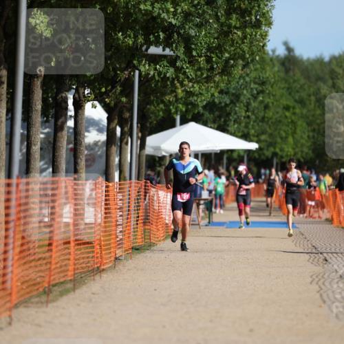 07.09.2025 - 19. Norderstedt Triathlon Michael Strokosch http://msf.ph/oto/8753968 07.09.2025 10:40:06 Laufen 1127 meine-sportfotos.de