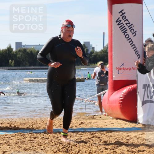 07.09.2025 - 19. Norderstedt Triathlon Luisa Fischer http://msf.ph/oto/8753983 07.09.2025 11:41:55 Schwimmen 792, 1367, 1386 meine-sportfotos.de