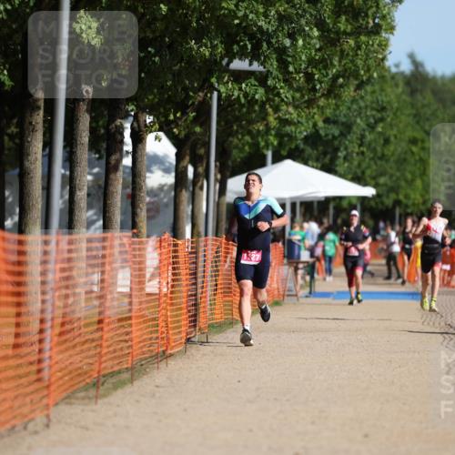 07.09.2025 - 19. Norderstedt Triathlon Michael Strokosch http://msf.ph/oto/8754008 07.09.2025 10:40:07 Laufen 1127 meine-sportfotos.de