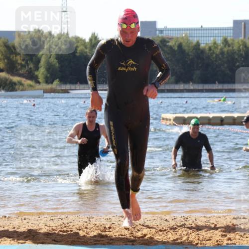 07.09.2025 - 19. Norderstedt Triathlon Luisa Fischer http://msf.ph/oto/8754014 07.09.2025 11:42:03 Schwimmen 730, 1359, 1367 meine-sportfotos.de