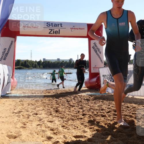 07.09.2025 - 19. Norderstedt Triathlon Luisa Fischer http://msf.ph/oto/8754016 07.09.2025 15:38:44 Schwimmen 1565, 1570, 1584, 1586, 1606, 1610 meine-sportfotos.de