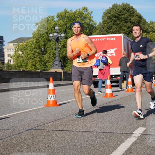07.09.2025 - BARMER Alsterlauf Yannick Fuchs http://msf.ph/oto/8754033 07.09.2025 09:37:12 Laufen 30, 2703, 598 meine-sportfotos.de
