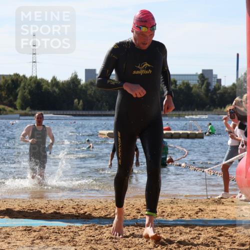 07.09.2025 - 19. Norderstedt Triathlon Luisa Fischer http://msf.ph/oto/8754051 07.09.2025 11:42:05 Schwimmen 730, 1359, 1367 meine-sportfotos.de