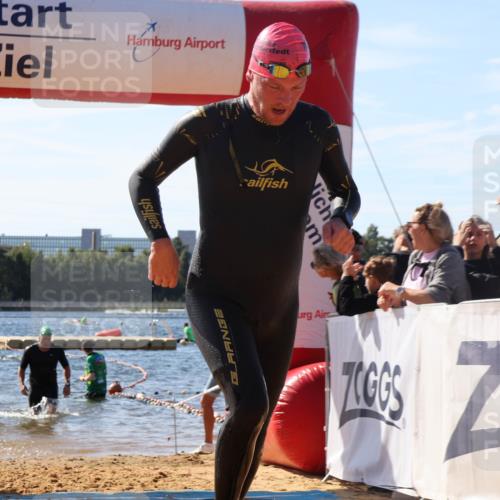 07.09.2025 - 19. Norderstedt Triathlon Luisa Fischer http://msf.ph/oto/8754060 07.09.2025 11:42:06 Schwimmen 730, 1359, 1367 meine-sportfotos.de