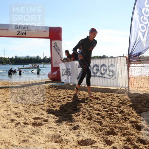 07.09.2025 - 19. Norderstedt Triathlon Luisa Fischer http://msf.ph/oto/8754065 07.09.2025 15:39:07 Schwimmen 1061, 1612, 1619 meine-sportfotos.de