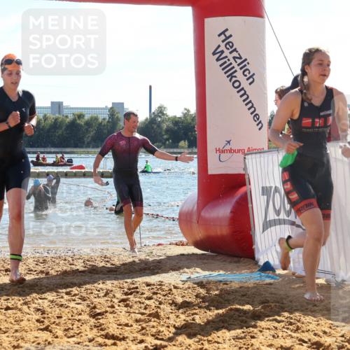 07.09.2025 - 19. Norderstedt Triathlon Luisa Fischer http://msf.ph/oto/8754083 07.09.2025 15:39:15 Schwimmen 1053, 1061, 1072, 1612, 1614 meine-sportfotos.de