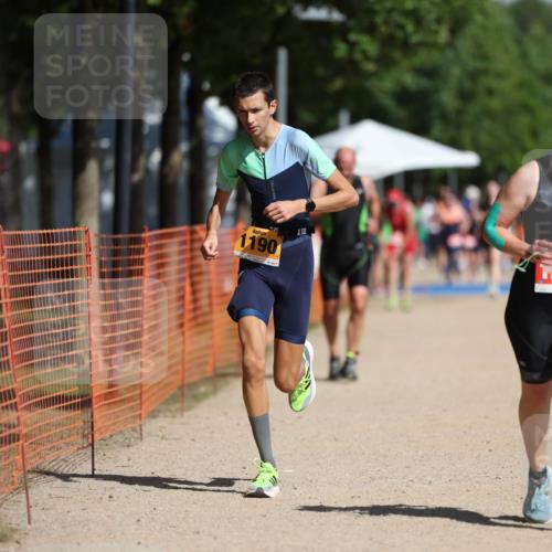 07.09.2025 - 19. Norderstedt Triathlon Michael Strokosch http://msf.ph/oto/8754084 07.09.2025 12:02:13 Laufen 1190, 1217, 1218 meine-sportfotos.de