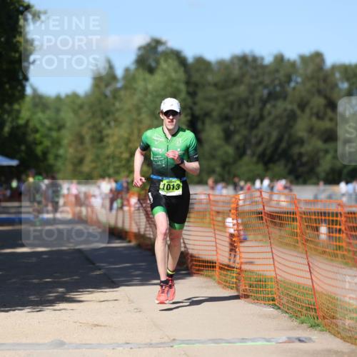 07.09.2025 - 19. Norderstedt Triathlon Michael Strokosch http://msf.ph/oto/8754088 07.09.2025 14:52:20 Laufen 1013 meine-sportfotos.de