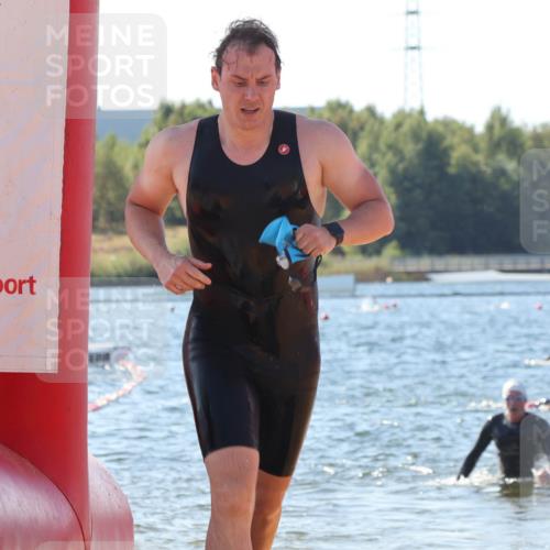 07.09.2025 - 19. Norderstedt Triathlon Luisa Fischer http://msf.ph/oto/8754090 07.09.2025 11:42:09 Schwimmen 730, 835, 1359 meine-sportfotos.de