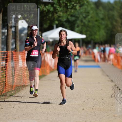 07.09.2025 - 19. Norderstedt Triathlon Michael Strokosch http://msf.ph/oto/8754101 07.09.2025 10:59:15 Laufen 64, 83, 1123 meine-sportfotos.de