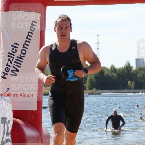07.09.2025 - 19. Norderstedt Triathlon Luisa Fischer http://msf.ph/oto/8754124 07.09.2025 11:42:10 Schwimmen 730, 835, 1359 meine-sportfotos.de