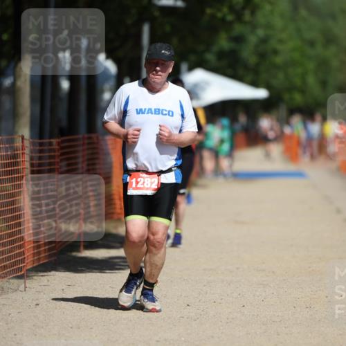 07.09.2025 - 19. Norderstedt Triathlon Michael Strokosch http://msf.ph/oto/8754186 07.09.2025 12:48:14 Laufen 1282, 1322, 1349 meine-sportfotos.de