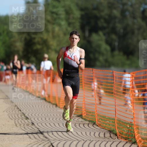 07.09.2025 - 19. Norderstedt Triathlon Michael Strokosch http://msf.ph/oto/8754190 07.09.2025 10:40:14 Laufen 664, 1127 meine-sportfotos.de