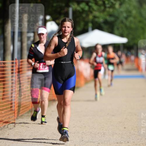 07.09.2025 - 19. Norderstedt Triathlon Michael Strokosch http://msf.ph/oto/8754197 07.09.2025 10:59:17 Laufen 64, 83, 1123 meine-sportfotos.de