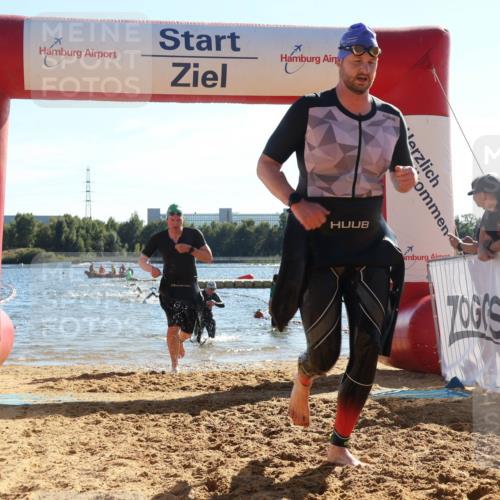 07.09.2025 - 19. Norderstedt Triathlon Luisa Fischer http://msf.ph/oto/8754231 07.09.2025 15:39:34 Schwimmen 1561, 1569, 1582, 1591, 1618 meine-sportfotos.de